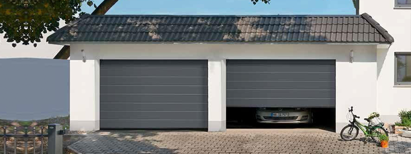 Sectional garage door